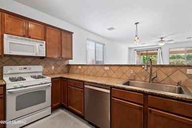 2256 E Stone Stable Dr, Tucson, AZ 85737 - photo 6