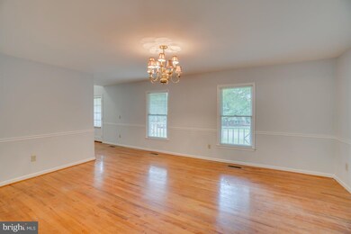 10718 Heatherwood Dr, Spotsylvania, VA 22553 - photo 7