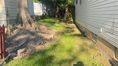 5031 Cato St, Maple Heights, OH 44137 - photo 6