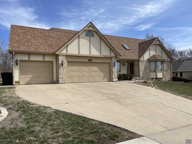 3118 SW Wanamaker Dr, Topeka, KS 66614 - photo 2