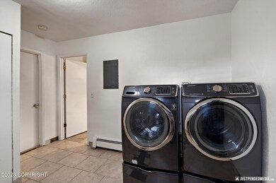 706 Norman St, Anchorage, AK 99504 - photo 5