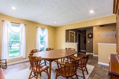 7516 Sagewood Ct, Columbus, OH 43235 - photo 5