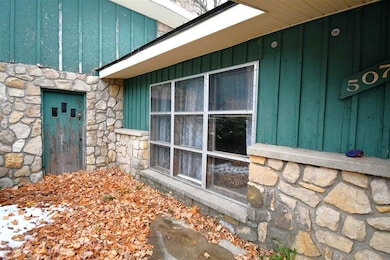 507 W Garfield Ave, Charlevoix, MI 49720 - photo 5