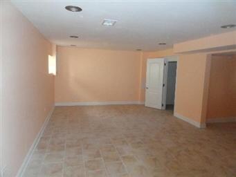 9842 Drury Ln, Westchester, IL 60154 - photo 6