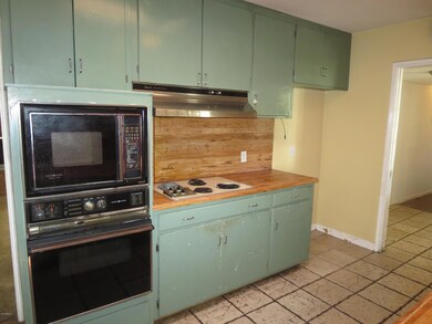 Kitchen 2