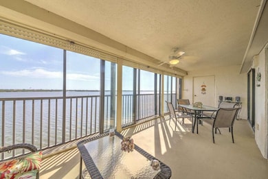 Screen & Glass enclosed Balcony