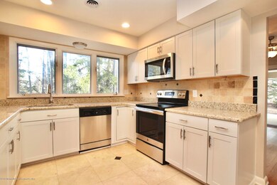 7 Westgate Ct, Colts Neck, NJ 07722 - photo 5