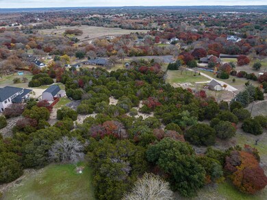 311 Clear Lake Ln, Weatherford, TX 76087 - photo 7
