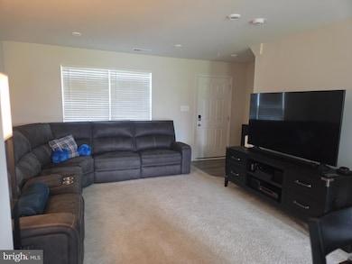 71 Charlotte St, Hagerstown, MD 21740 - photo 6