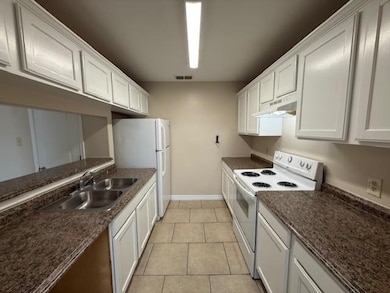 2720 Camelot Dr unit 202, Laredo, TX 78041 - photo 7