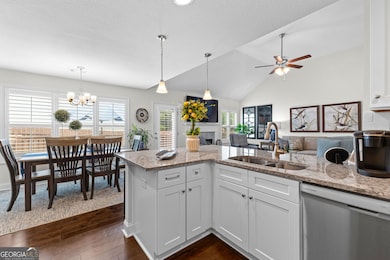 557 Lago Ct, Lagrange, GA 30241 - photo 7