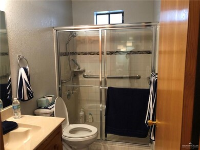 933 Katrin Dr, Alamo, TX 78516 - photo 7