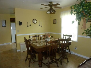 Casual Dining Area