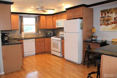 18 Frost Ave E, Edison, NJ 08820 - photo 5