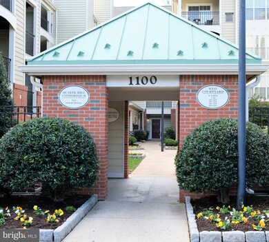 Quaker Hill Community unit 219, Alexandria, VA 22314 - photo 2