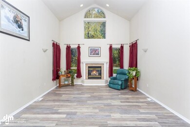 20-Living KJC_4785
