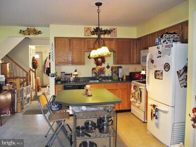 3431 Westview Dr, Perkiomenville, PA 18074 - photo 7