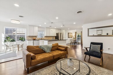 10525 Castlegate Dr, Dallas, TX 75229 - photo 4