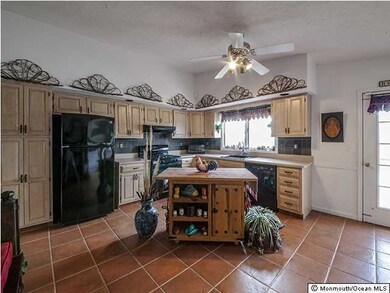 1071 Woodmere Dr, Keyport, NJ 07735 - photo 2