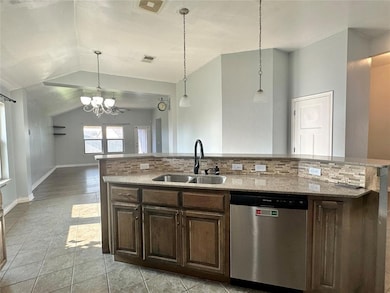 13300 SW 4th Terrace, Yukon, OK 73099 - photo 5