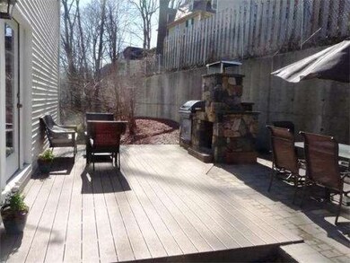 279 Stackpole St unit B, Lowell, MA 01852 - photo 5