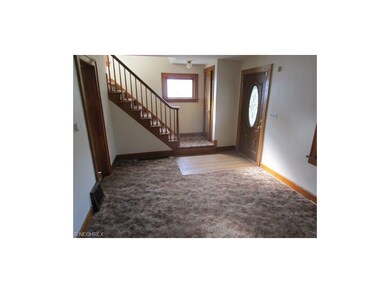 1738 E 34th St, Lorain, OH 44055 - photo 3