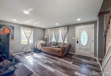 193 Old Rd, Sewaren, NJ 07077 - photo 2