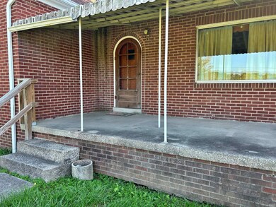 512 E Broadway St, Loogootee, IN 47553 - photo 2