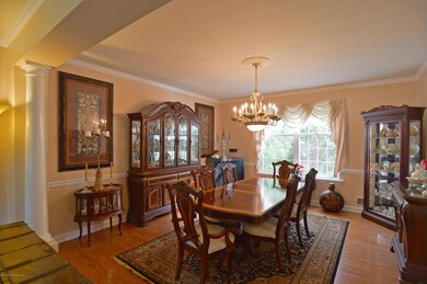 005_Dining