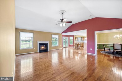 633 Elliot Dr, Purcellville, VA 20132 - photo 6