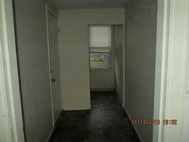 83 Kilvert St, Warwick, RI 02886 - photo 5