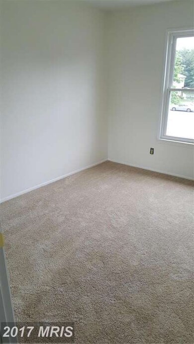 1437 Harford Square Dr, Edgewood, MD 21040 - photo 4