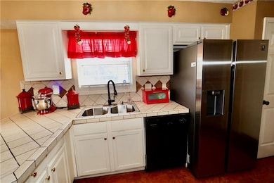 9502 Whaleys Lake Trace, Jonesboro, GA 30238 - photo 7