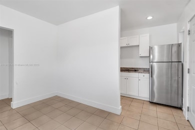 2047 Lincoln Ave unit 1, Opa Locka, FL 33054 - photo 3