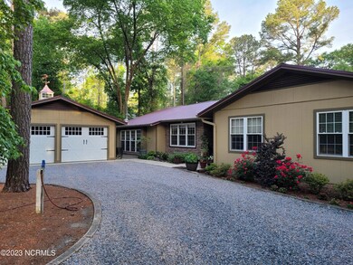 Juett House front close