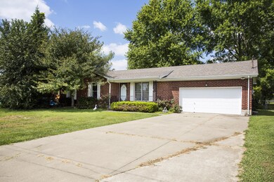 571 Harrison Cir, Mount Washington, KY 40047 - photo 3