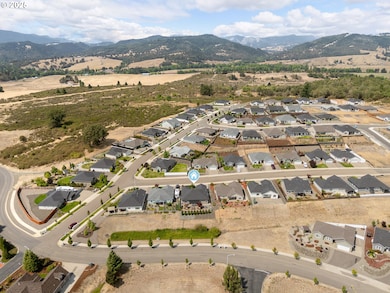 832 Sand Pines Ave, Sutherlin, OR 97479 - photo 6