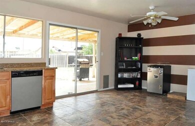 Kitchen-Dining Area