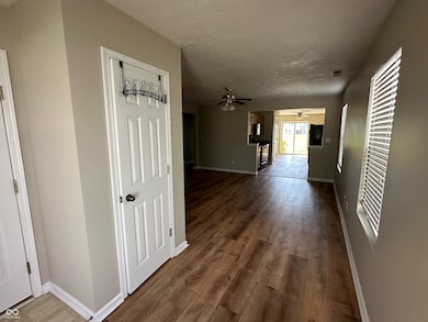 2323 Shadow Bend Dr, Columbus, IN 47201 - photo 2