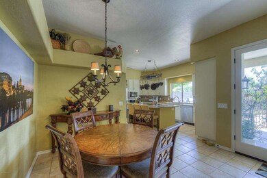 Casual Dining to Kitchen