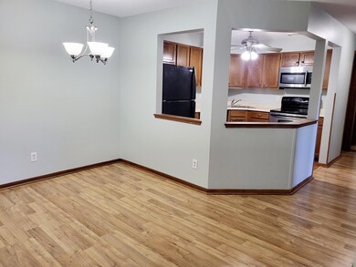 999 41st Ave NE unit 211NE, Columbia Heights, MN 55421 - photo 3