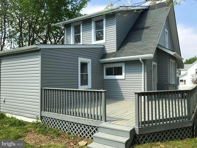 2703 Latona Rd, Baltimore, MD 21214 - photo 3