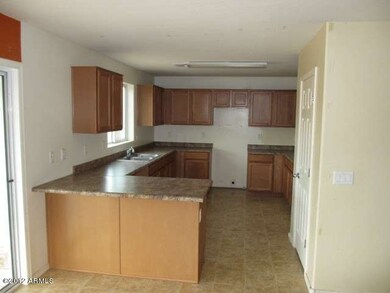 023-291776-Kitchen