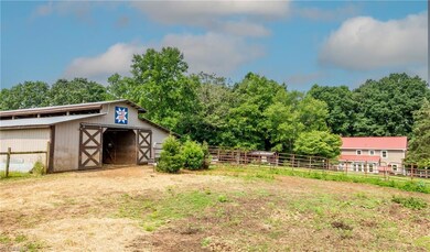 227 Laurel Creek Rd, Statesville, NC 28625 - photo 3