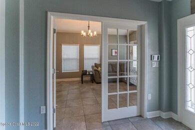 Bonus room/office
