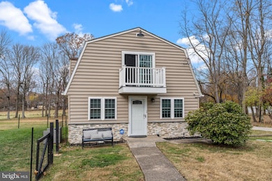 2623 Ave unit E, Levittown, PA 19056 - photo 2