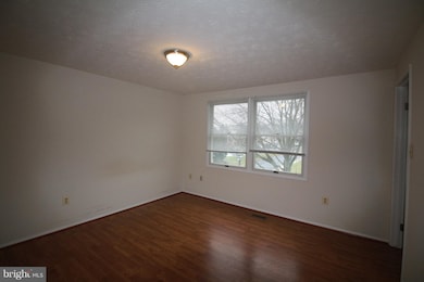 19056 Partridge Wood Dr, Germantown, MD 20874 - photo 7