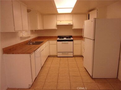 74561 Foothill Dr, Twentynine Palms, CA 92277 - photo 6