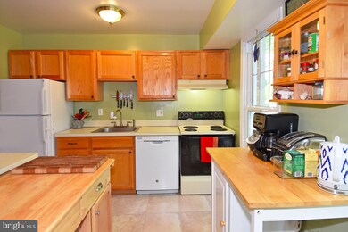 6362 Birch Leaf Ct unit 1C, Burke, VA 22015 - photo 4