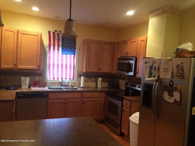 262 Flynn St, Dunmore, PA 18512 - photo 5